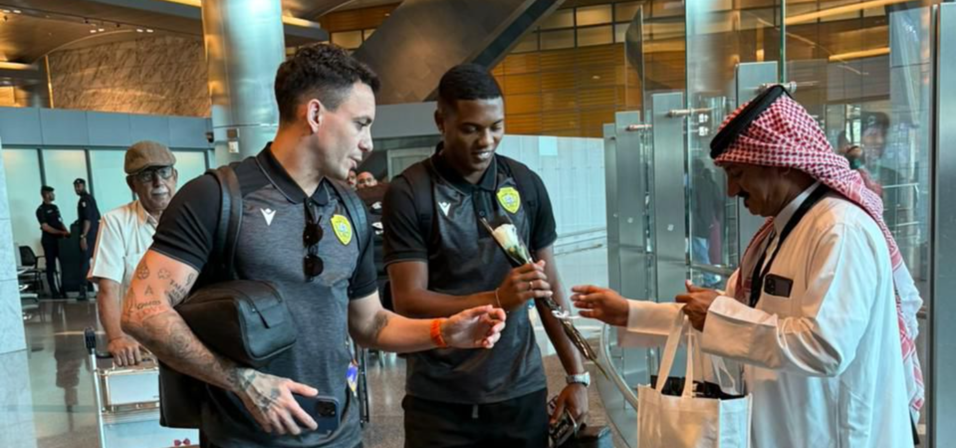 Al Wasl arrive in Doha ahead of Al Gharafa match